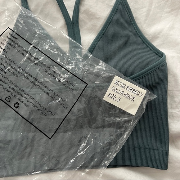 SET Active Set Sculpt Flex Ribbed Bra (Size S) & Biker Short (Size XS) in Wave - Picture 2 of 5